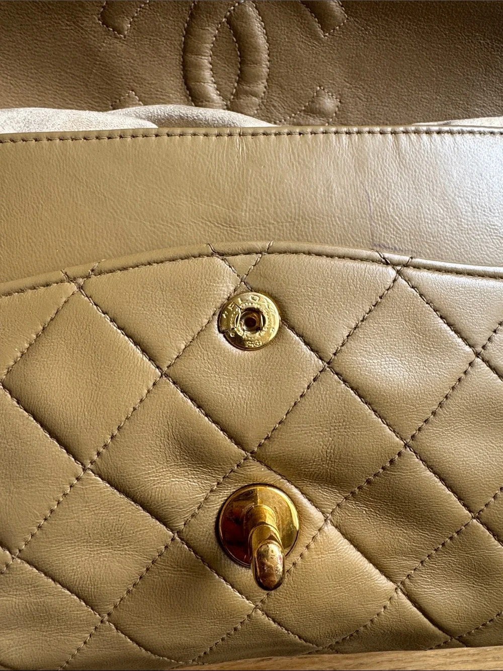 Vintage Chanel Medium Classic Flap Beige